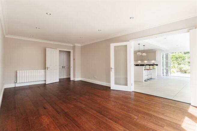 MC Kendal Avenue 13