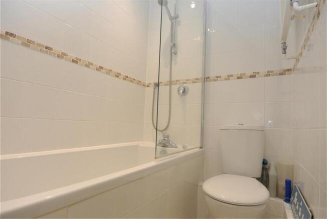 6germanderbathroom.jpg