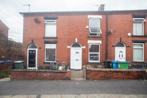 Tonge Street, Heywood, OL10