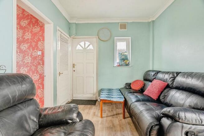 3 bed Semi-Detached for sale Image 12