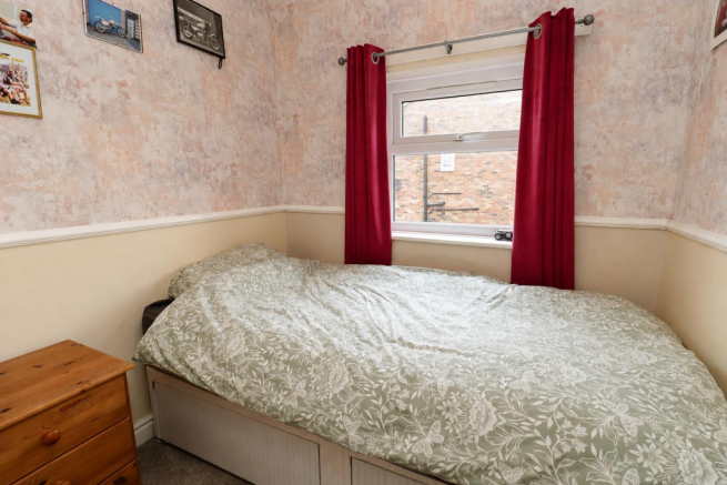 2 bed Semi-Detached for sale Image 8