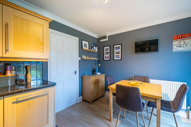 Kitchen Dining Room 4
