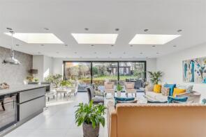 22, Parklands Drive, Finchley, London N3 3HA