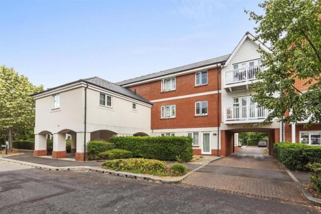 York House, Chequers Ave-14.jpg