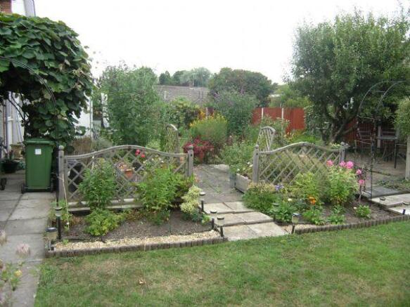 Photo 10