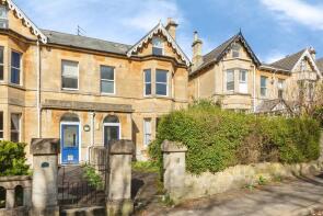 Flat 2, 6, St Luke's Road, Bear Flat, Bath BA2 2BB