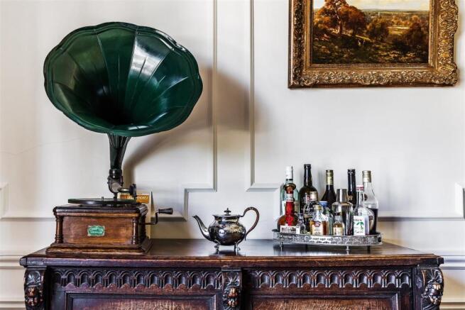 house. estate agency Hascombe cabinet