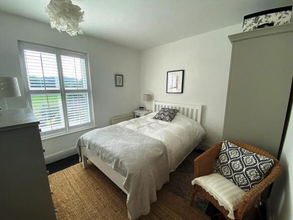bedroom2.JPG