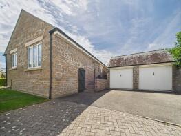 3, Goldfinch Grove, Saltash PL12 6XQ