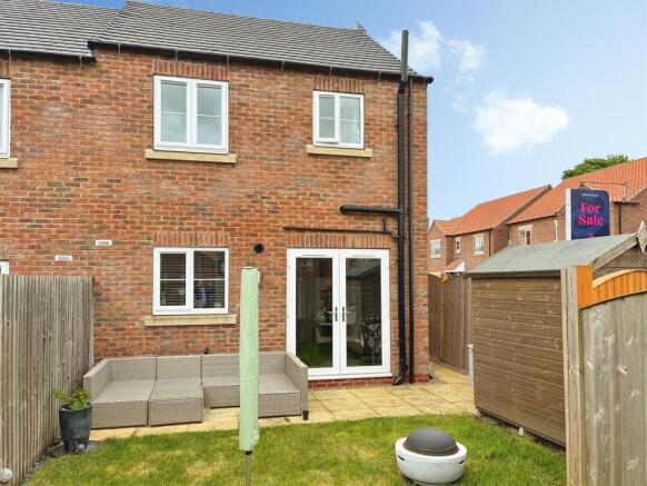 3 bed Semi-Detached for sale Image 12