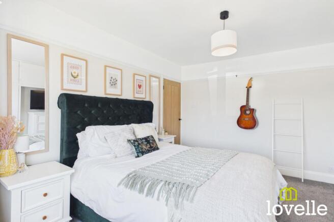 3 bed Semi-Detached for sale Image 12