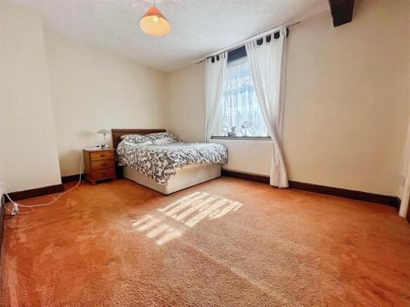 3 bed Terraced for sale Image 11