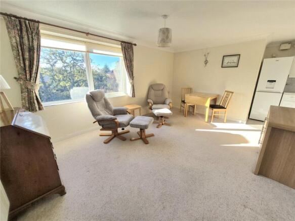 Homewaye House, 10 Pine Tree Glen, Bournemouth, Dorset, BH4 photo 2