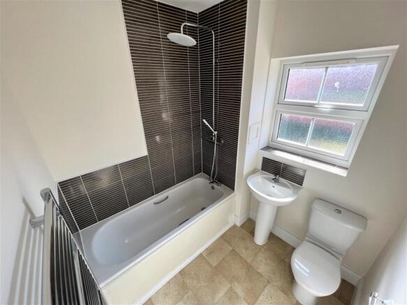 Bathroom.JPG
