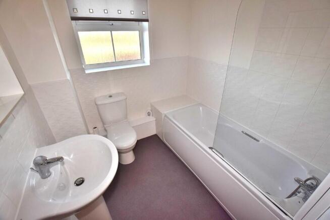 2 bed Flat for sale Image 7