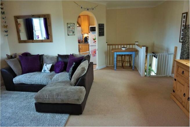 Lounge/Dining Room