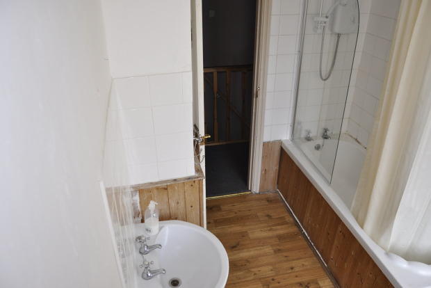 Bathroom2