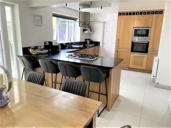 Fitted Dining Kitchen
