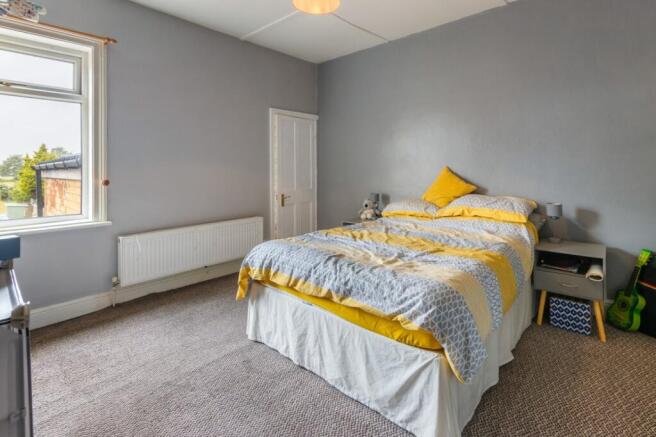 2 bed Terraced for sale Image 8