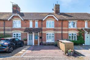 3, Lewis Row Cottages, Hermitage Lane, Maidstone ME17 4DA