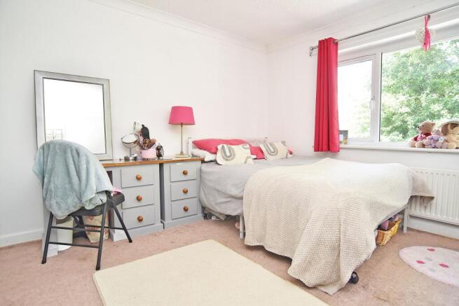 4 bed Detached for sale Image 8
