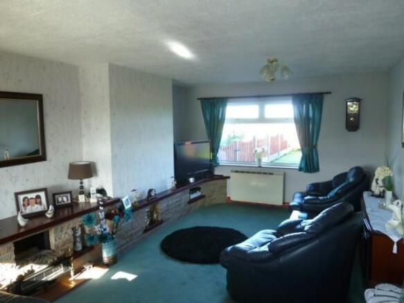 Lounge/Dining Room