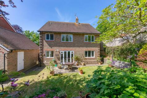 Lodge Close, Lewes, BN7