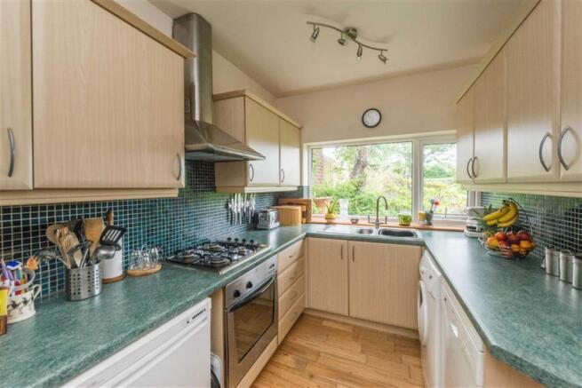 SEPARATE KITCHEN