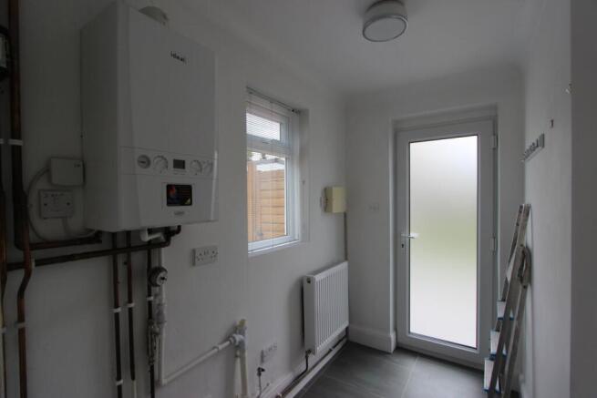 3 bed Semi-Detached Bungalow for sale Image 9