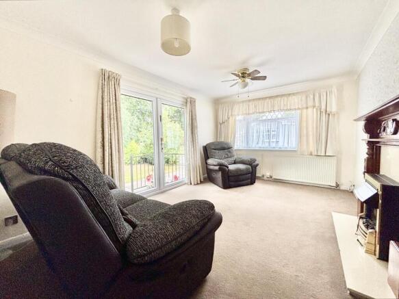 2 bed Park Home for sale Image 6