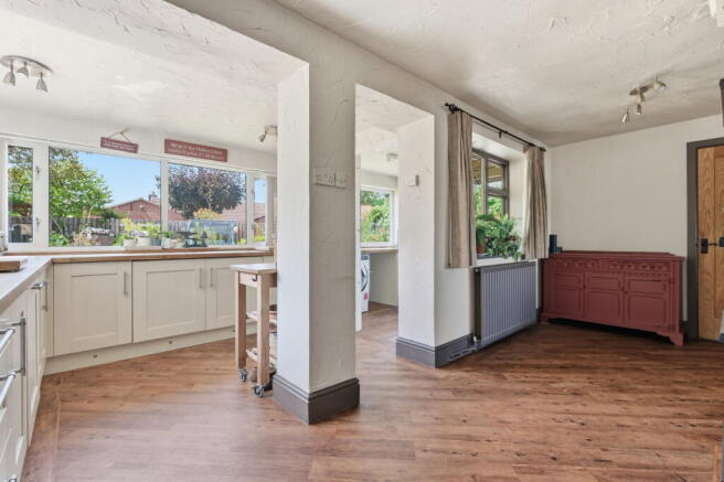 3 bed Cottage for sale Image 7