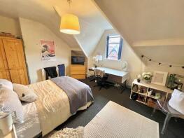 17, Chestnut Avenue, Hyde Park, Leeds LS6 1AZ