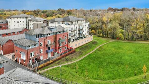 Andrews Close, Portobello Riverside, Warwick