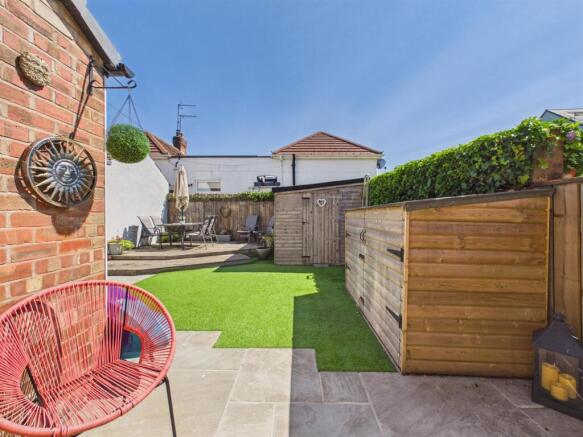 3 bed Semi-Detached for sale Image 11
