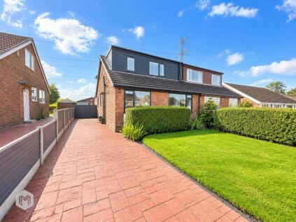 Sunningdale Avenue, Radcliffe, M26