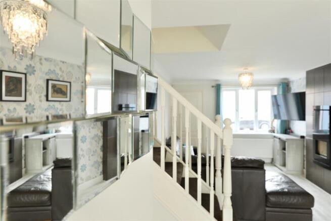 3 bed Detached for sale Image 9