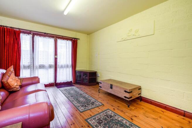 Bedroom\Sitting Room
