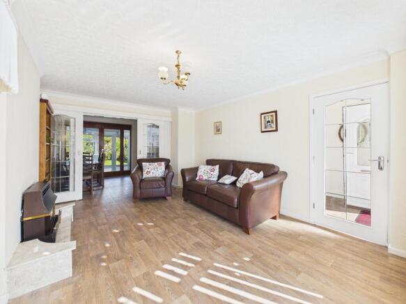 3 bed Semi-Detached for sale Image 9