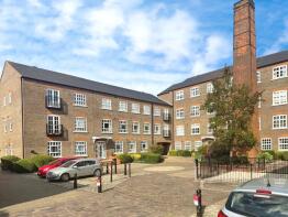 54, Milliners Court, Lattimore Road, St. Albans AL1 3XT