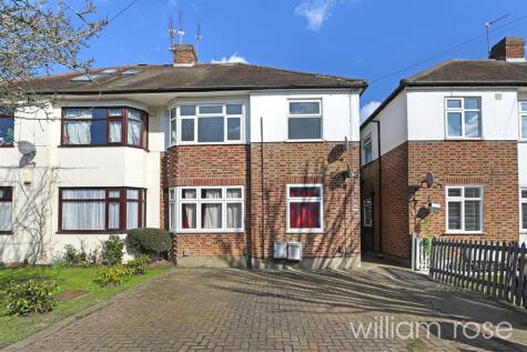 Cheltenham Gardens, Loughton