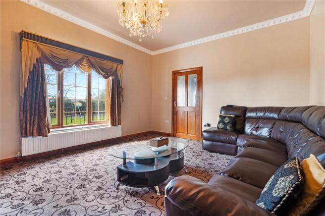 10 bed Detached for sale Image 7