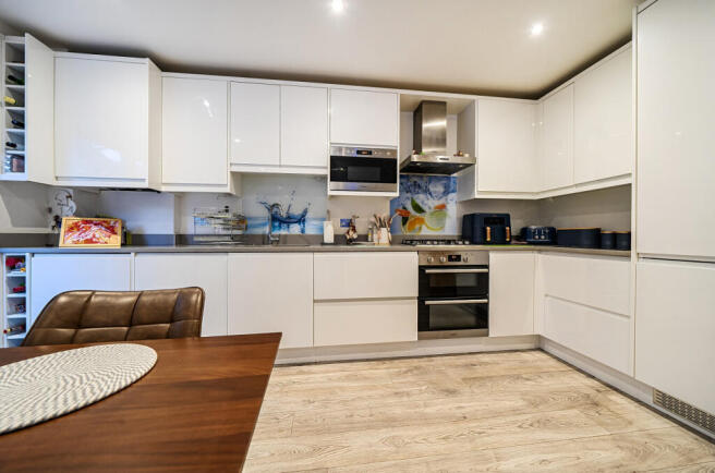 1429037-13-69c2c3...