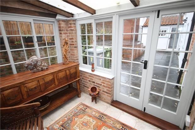 Garden room