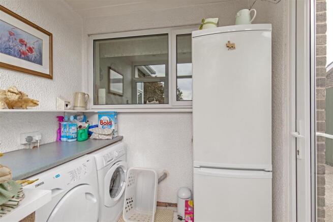 Utility Room-1.jpg