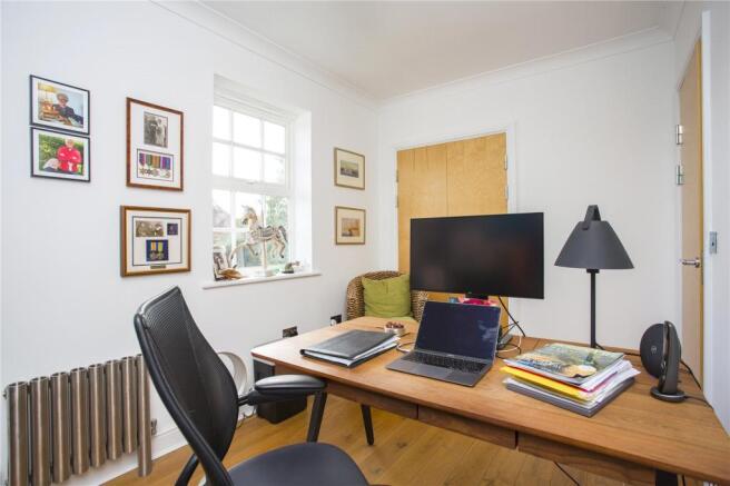 Bedroom/Study