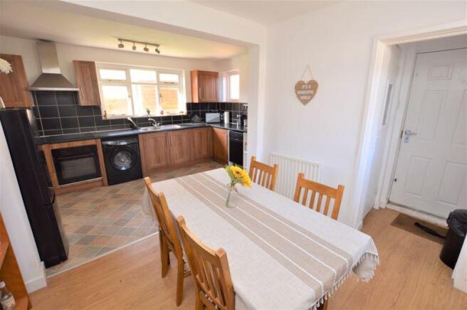 Dining kitchen