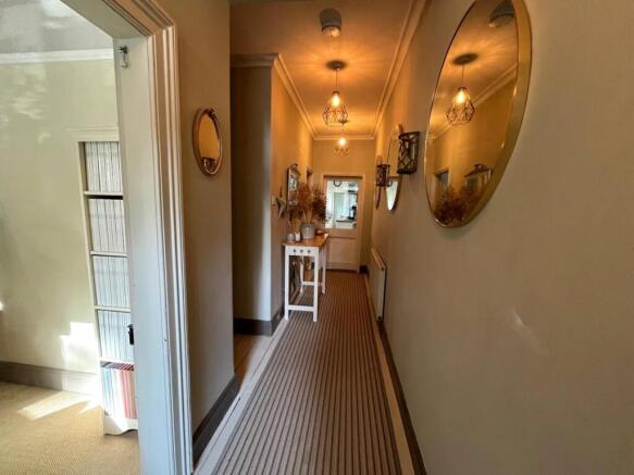 4 bed Terraced for sale Image 8