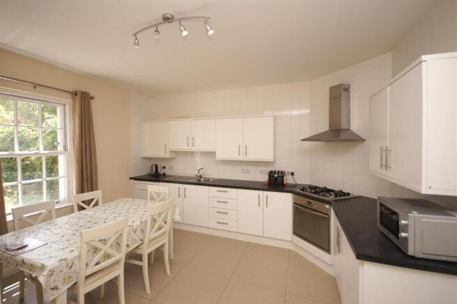 Kitchen/Breakfast Room