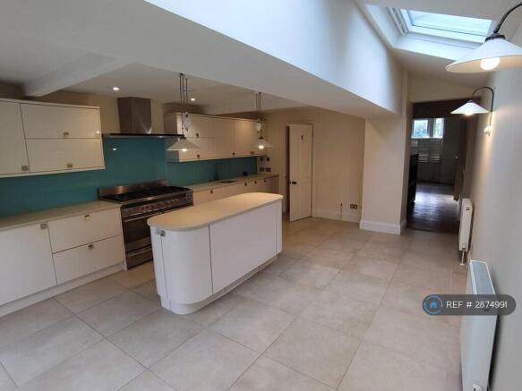 Eat-In Kitchen