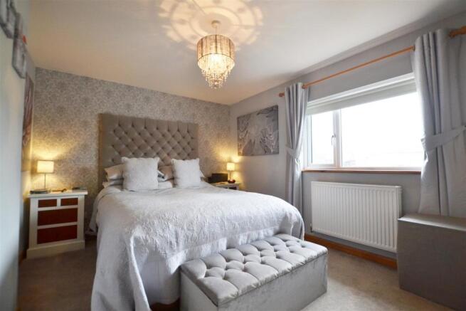 bed 1 (2).jpg